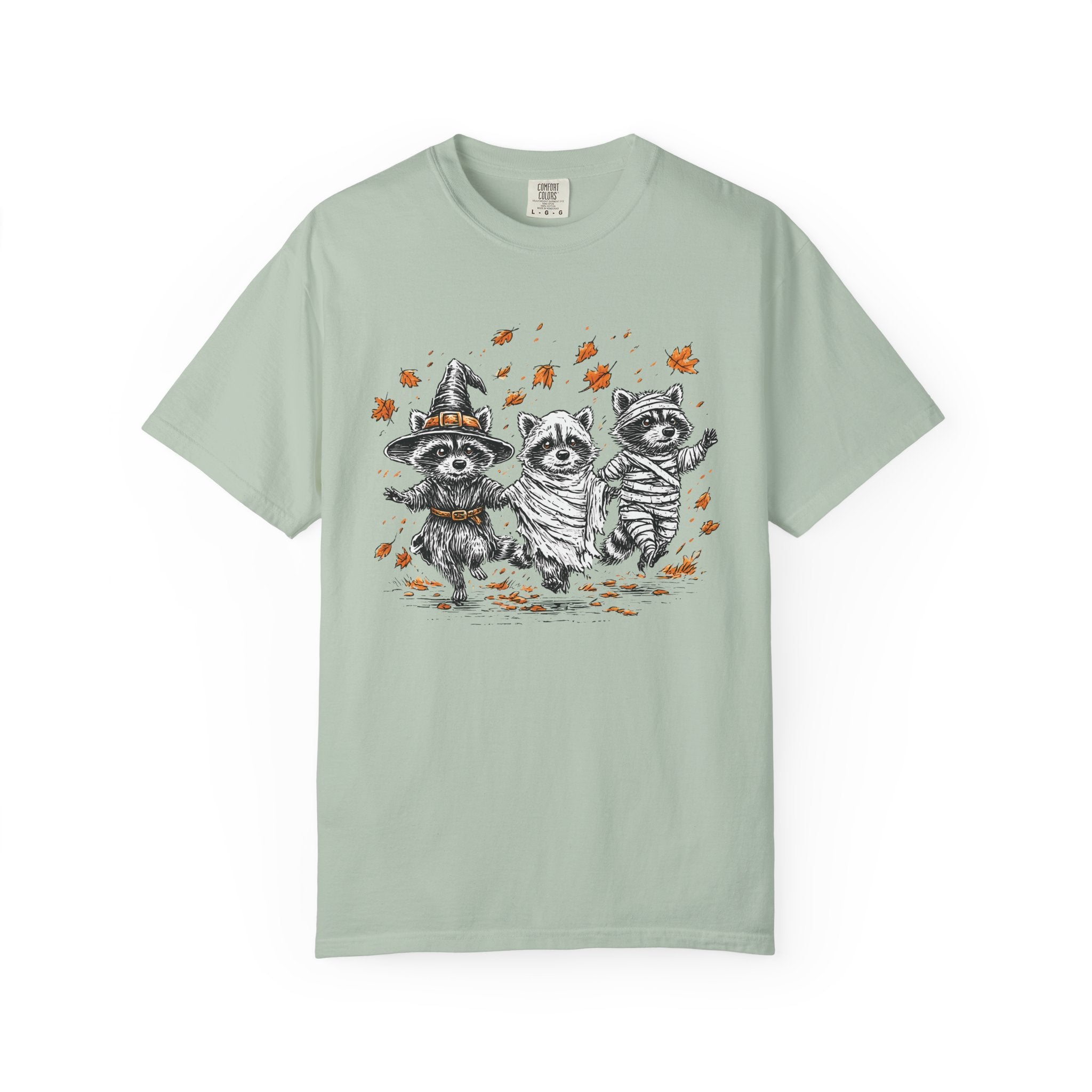 Cute Halloween Raccoon in costume t-shirt
