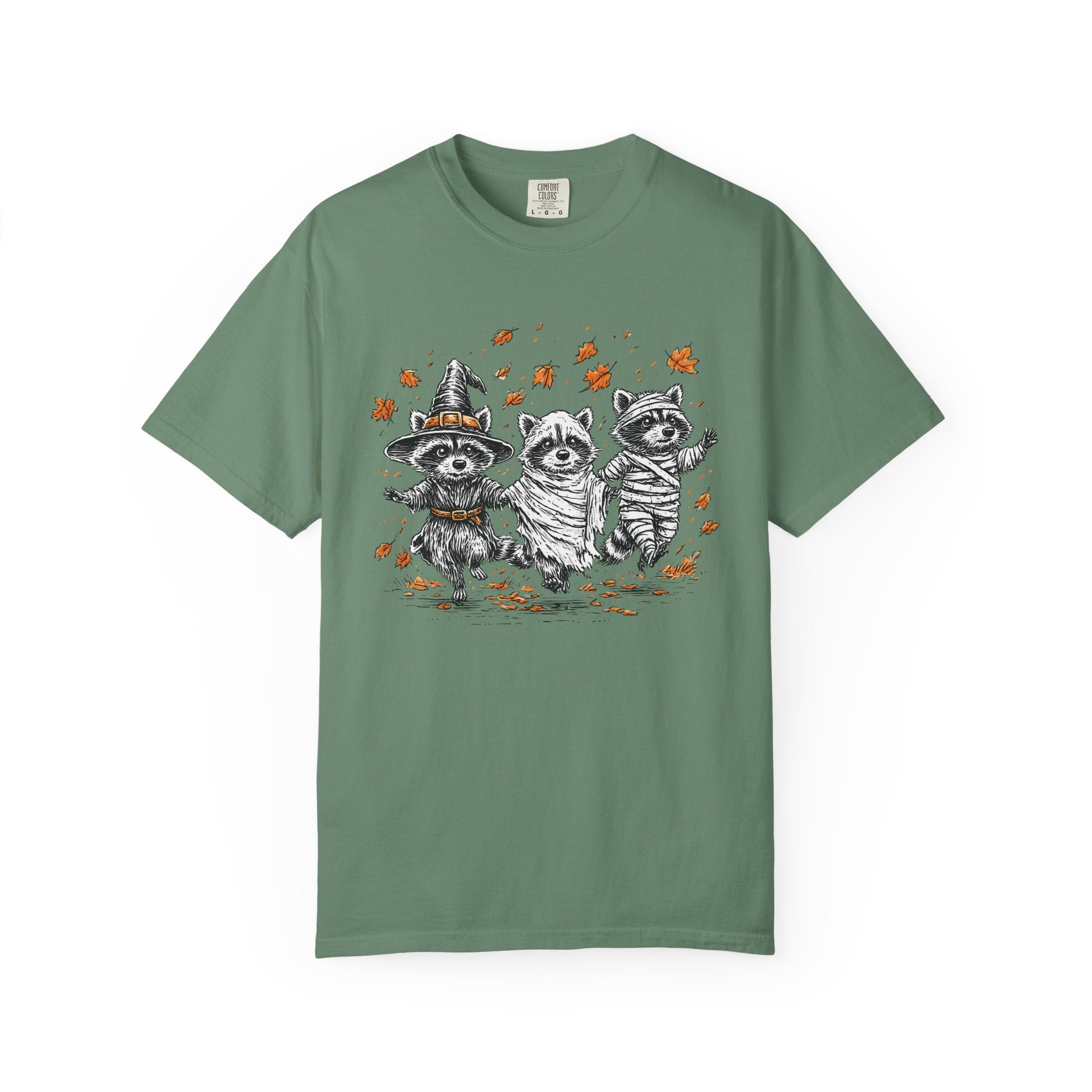 Cute Halloween Raccoon in costume t-shirt