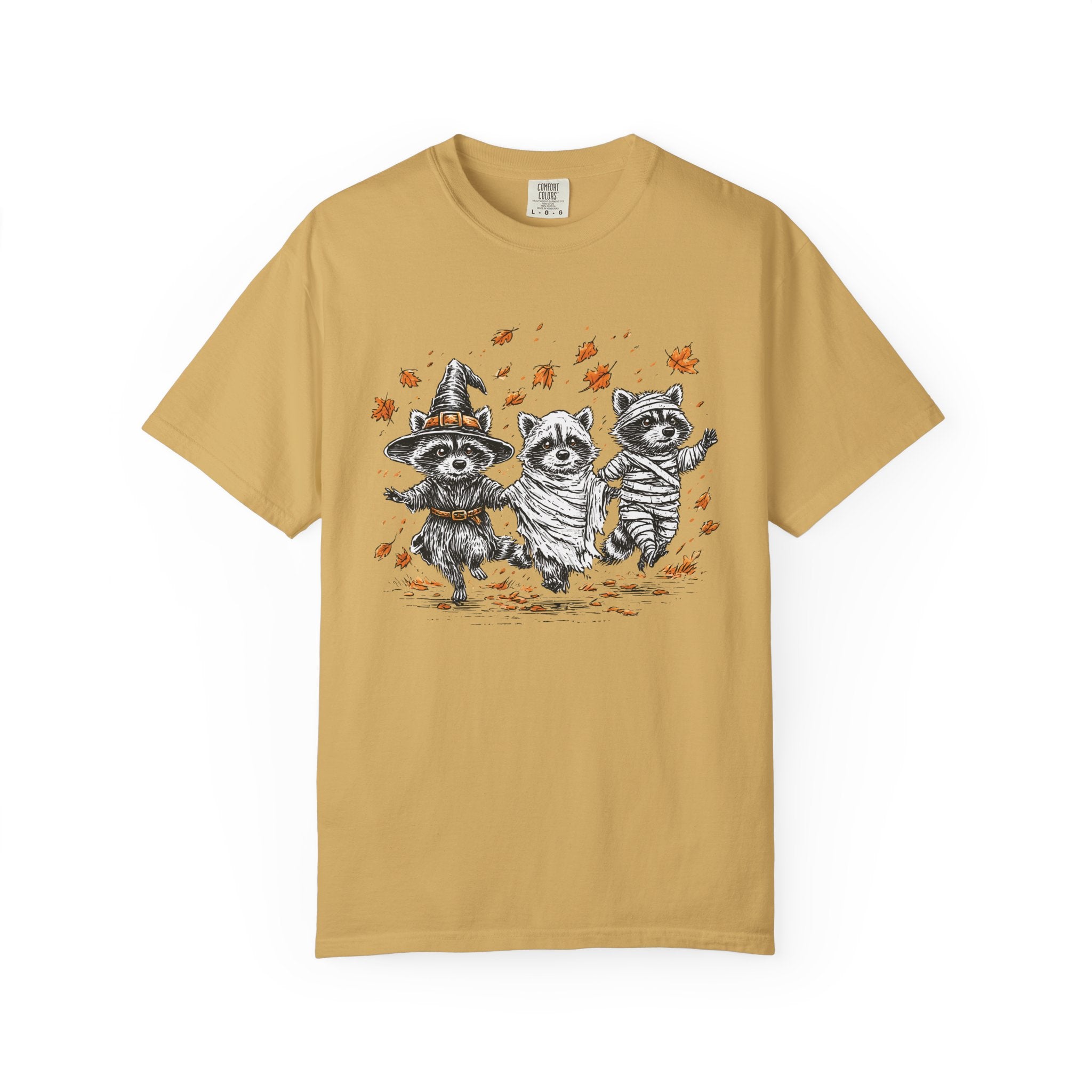 Cute Halloween Raccoon in costume t-shirt