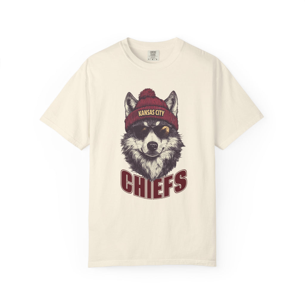 Kansas City Chiefs Football Wolf Spirit Animal Mascot T-Shirt, Unisex Football SeasonnTee, Wolf Design, Cool Graphic Shirt, Gift for Sprit Animal Lovers, Casualwear