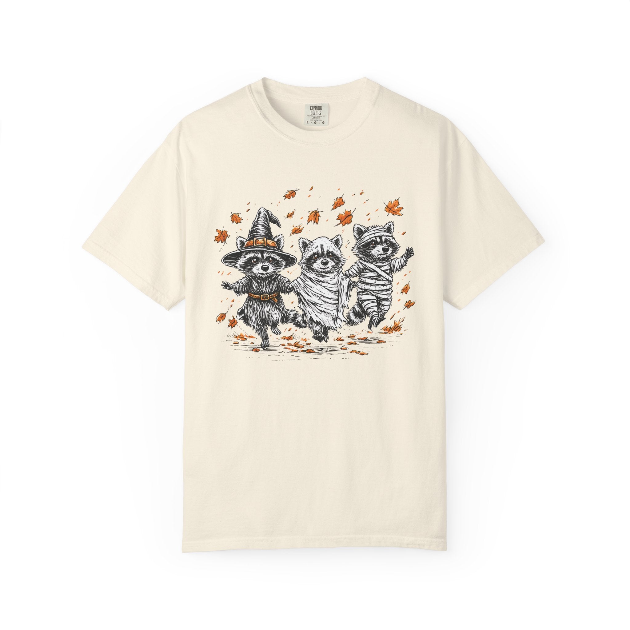 Cute Halloween Raccoon in costume t-shirt